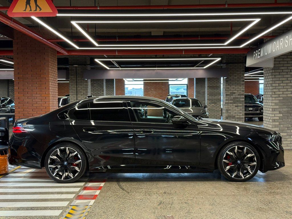 BMW 530e, 2.0 L, 19.4 kWh, 2024 il, 27 000 km — Avtomobillər, Bakı (7)