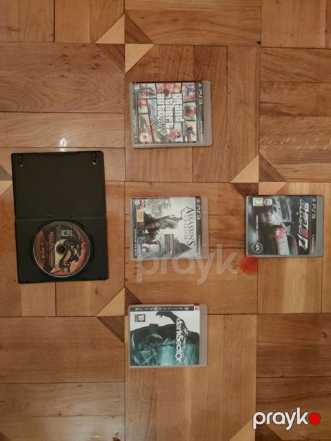 PS3 oyun diskləri dəsti heresi 5 manatdir metrolara catdirilma