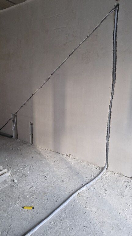 Kondisioner borularının çəkilməsi — Təmir və inşaat, Bakı (5)