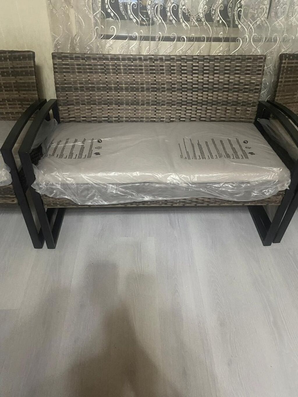 3 hissəli rattan oturma dəsti - Tərkib: 1 ədəd 4nəfərlik skamya və 2 — Mobilya dəstləri, Digah (5)