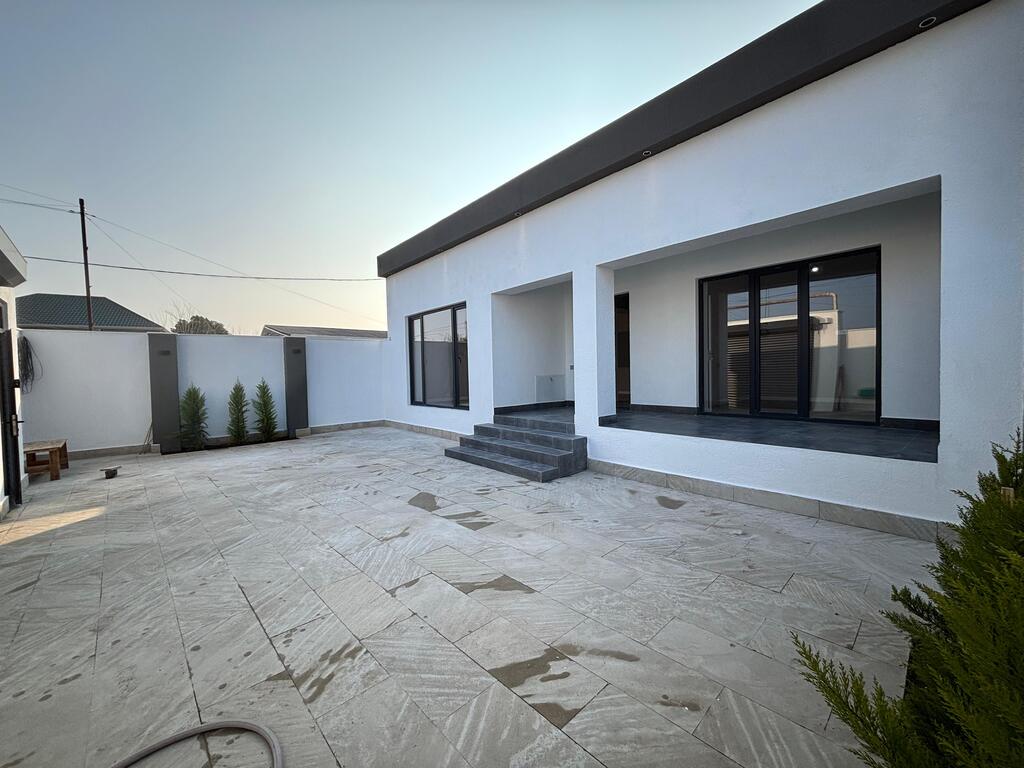 Satılır 3 otaqlı həyət evi/bağ evi 110 m² — Ev, villa, Bakı (2)