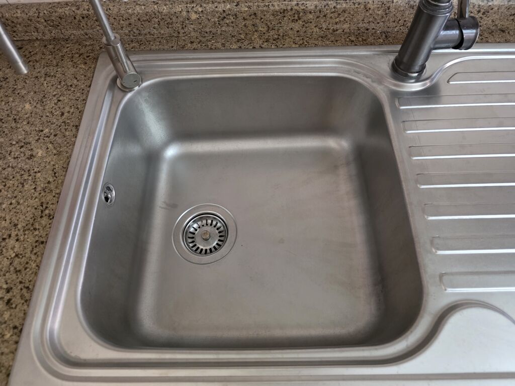 Teka Alman markanin Paslanmayan poladdan mətbəx moykası ve ustunde — Mətbəx lavabolarında, Bakı (3)