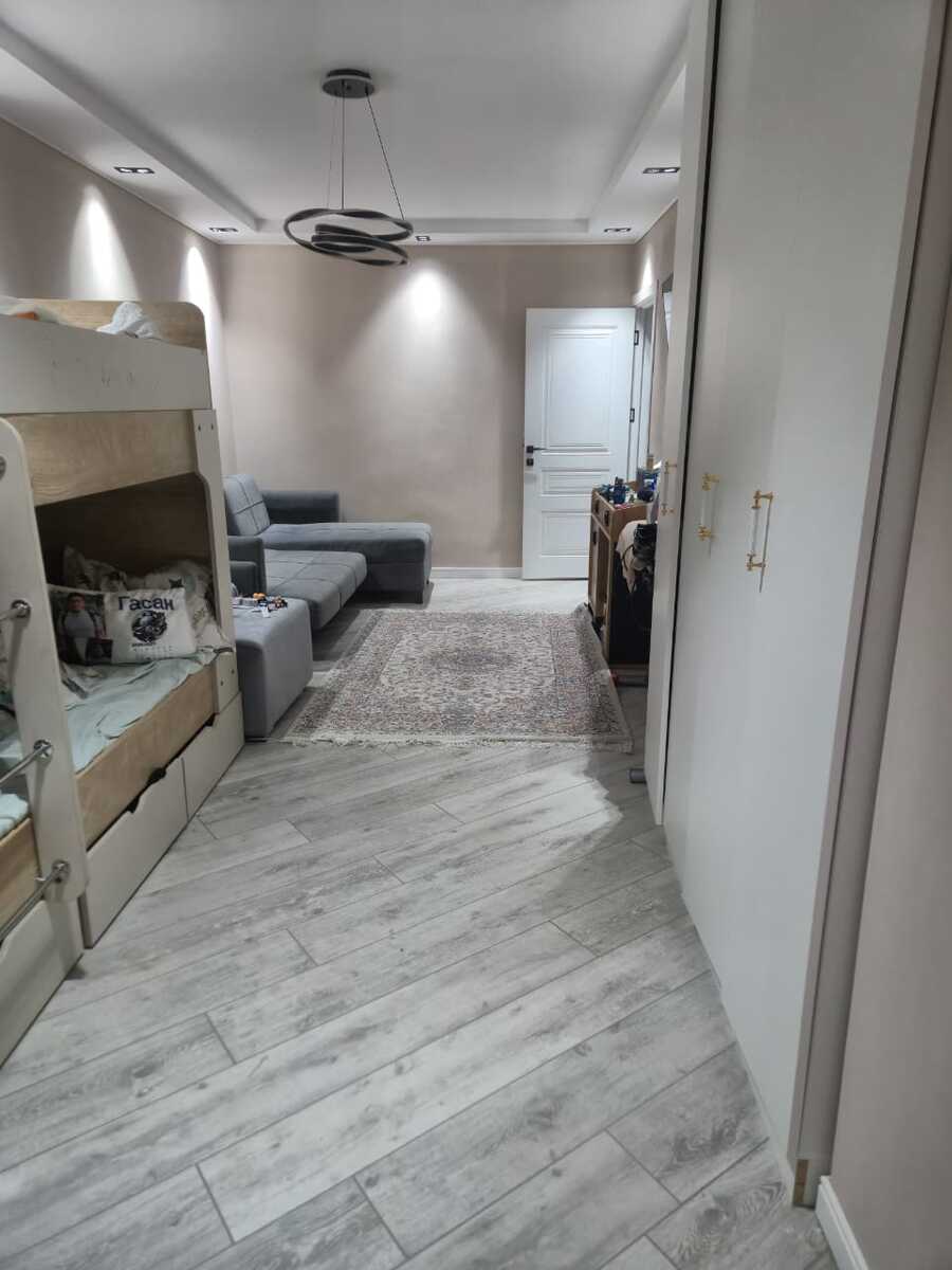 Satılır 4 otaqlı köhnə tikili 125 m² — Mənzil, Bakı (2)