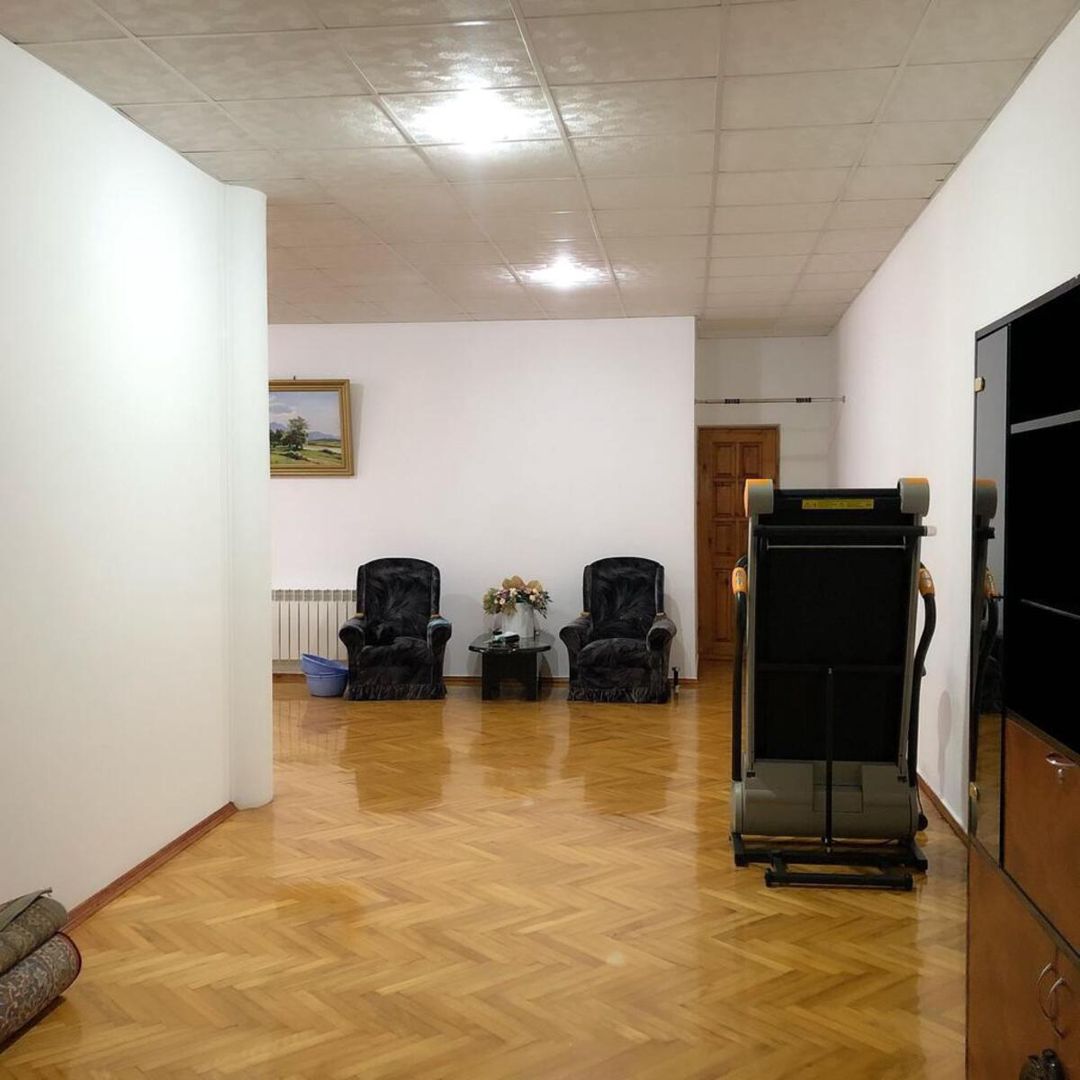 Satılır 12 otaqlı həyət evi/bağ evi 560 m² — Ev, villa, Bakı (9)