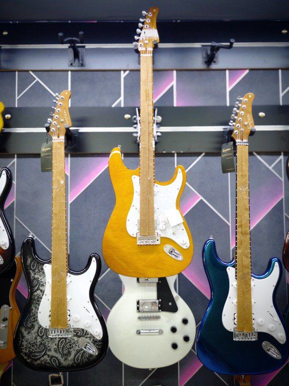 Elektro gitara — Musiqiə alətləri, Bakı (7)