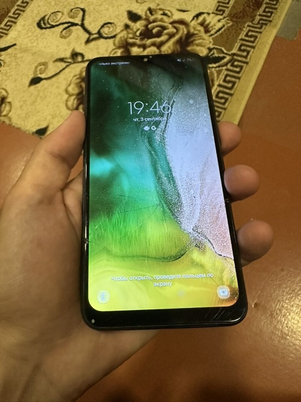 Samsung Galaxy A10, 32 GB, rəng - Qara, Qırıq — Samsung, Mingəçevir (4)