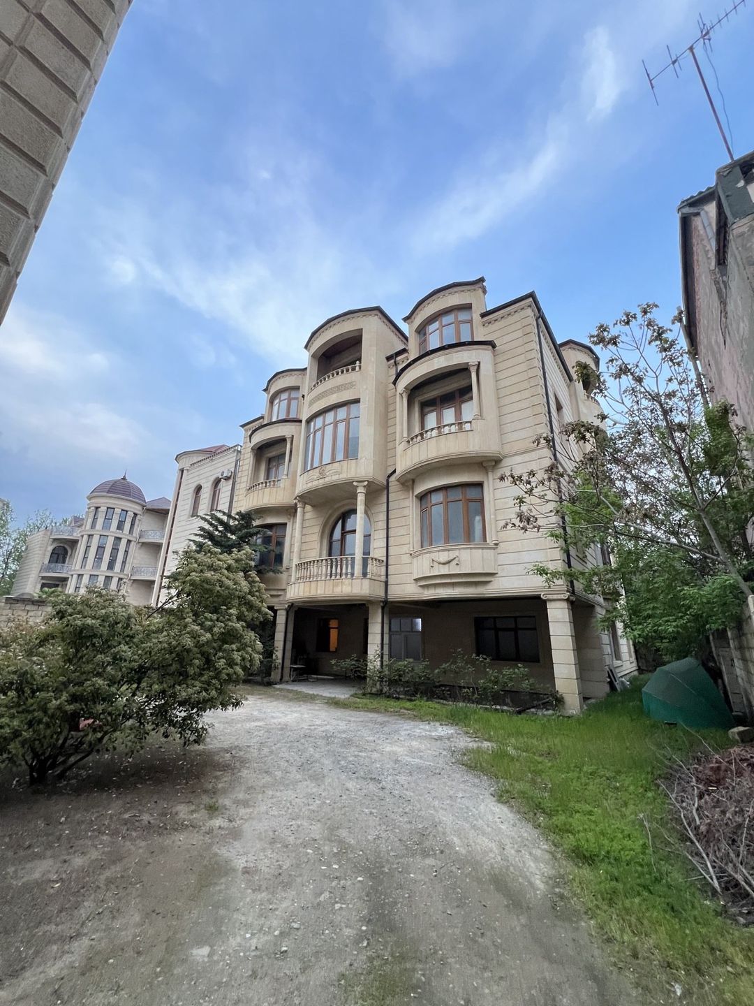 Satılır 7 otaqlı həyət evi/bağ evi 900 m² — Ev, villa, Bakı (5)