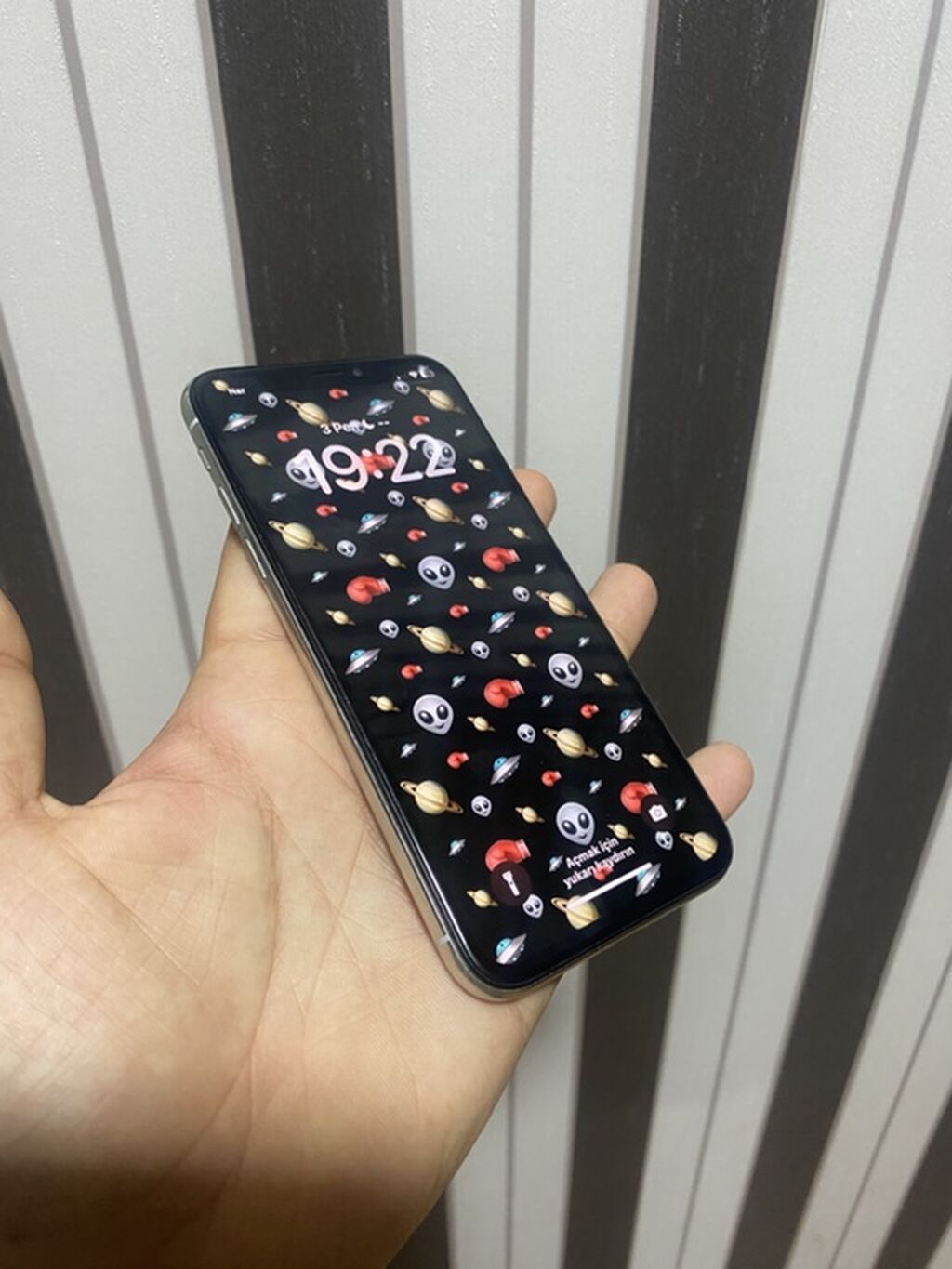 IPhone X, 64 GB, Ağ, Qırıq, Barmaq izi, Simsiz şarj — Apple iPhone, Bakı (5)