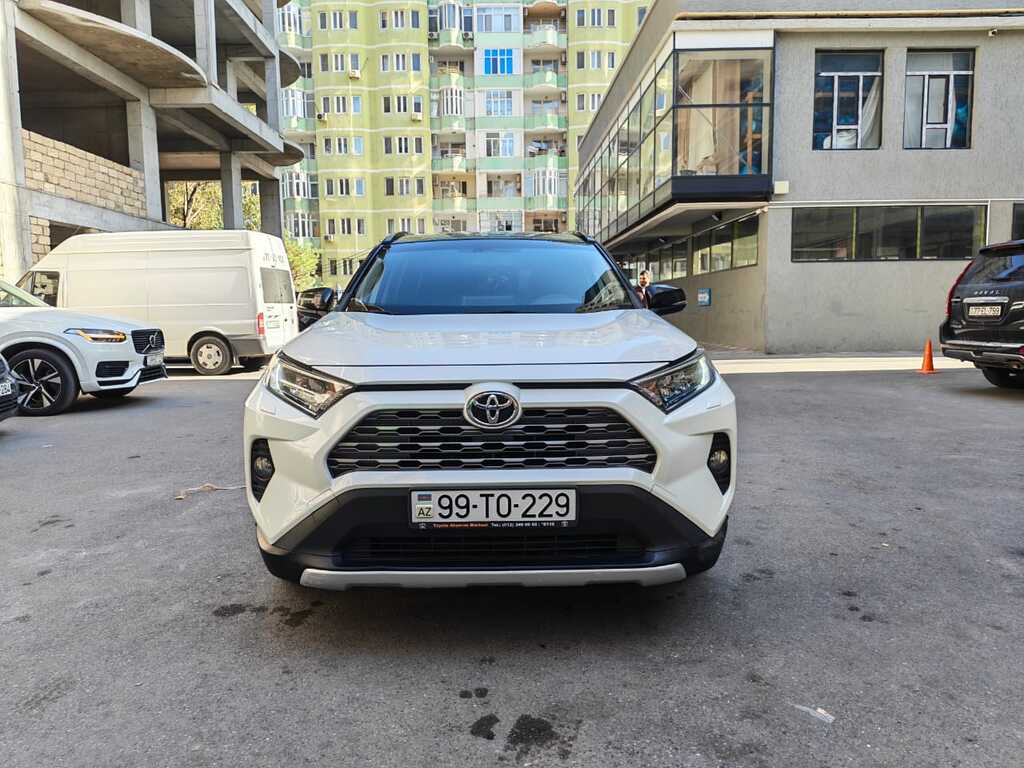 Toyota RAV4, 2.5 L, 2019 il, 153 000 km — Avtomobillər, Bakı