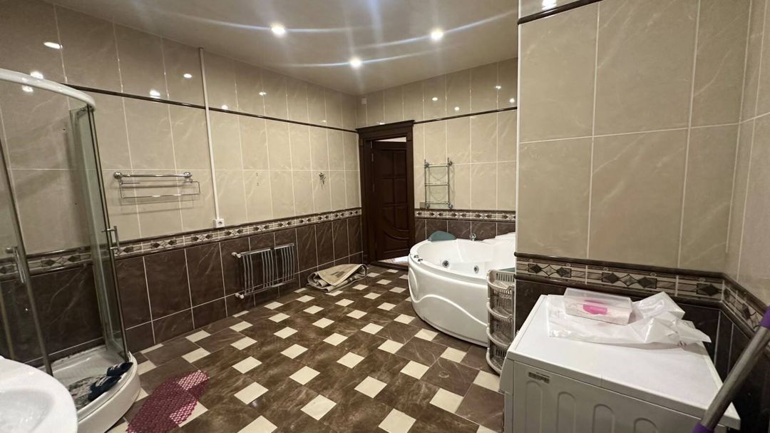 İcarəyə verilir 5 otaqlı yeni tikili 240 m² — Mənzil, Bakı (8)