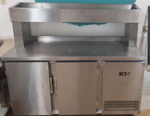 Pizza soyuducu vitrini – paslanmayan poladdan iş masası və üst — Bakı
