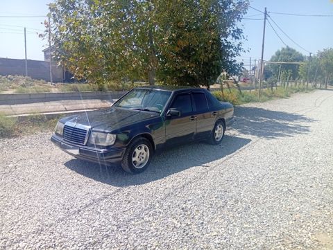 Mercedes E 200, 2.0 L, 1993 il, 599 334 km — Bakı