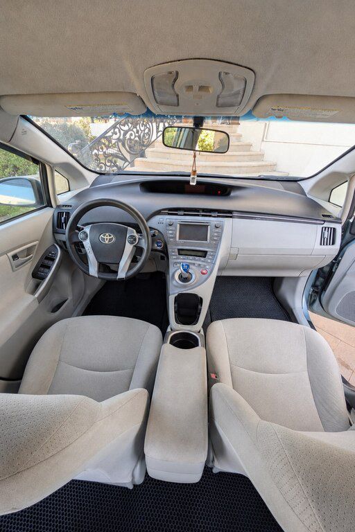 Toyota Prius, 1.8 L, 1.3 kWh, 2014 il, 332 000 km — Avtomobillər, Bakı (10)
