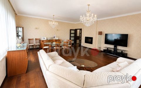 Satılır 4 otaqlı yeni tikili 212 m²
