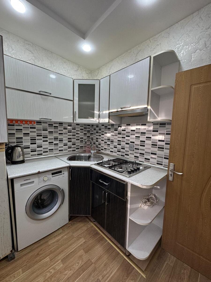 Satılır 2 otaqlı köhnə tikili 65 m² — Mənzil, Bakı (10)