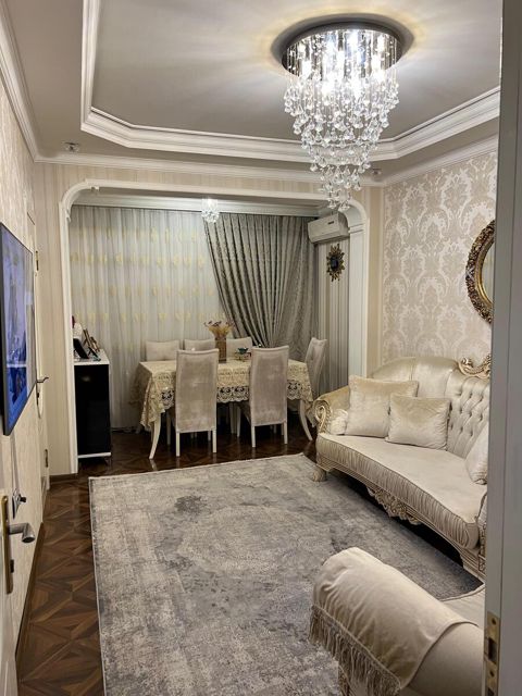 Satılır 3 otaqlı köhnə tikili 65 m² — Bakı