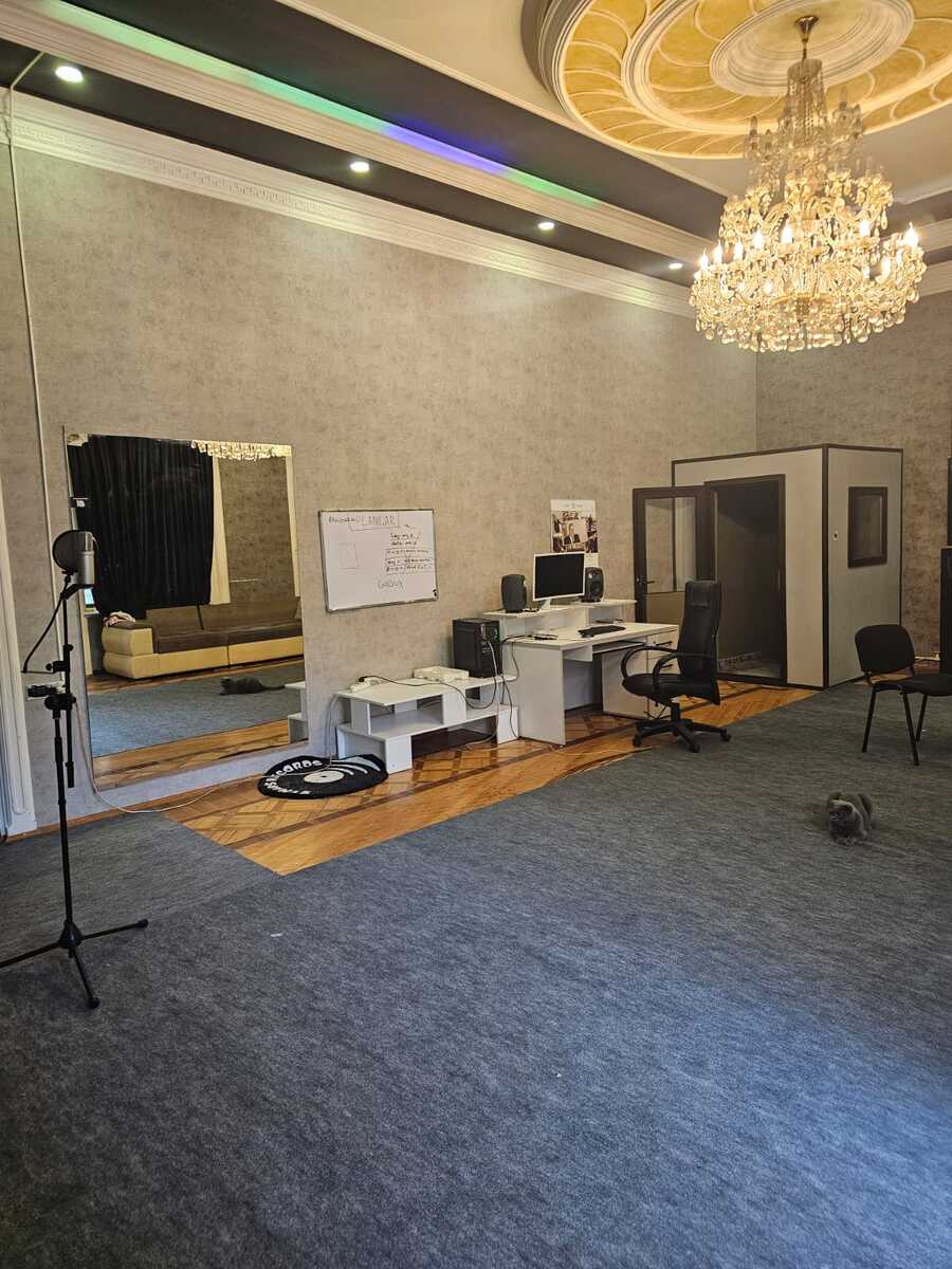 Satılır 6 otaqlı köhnə tikili 240 m² — Mənzil, Bakı (2)