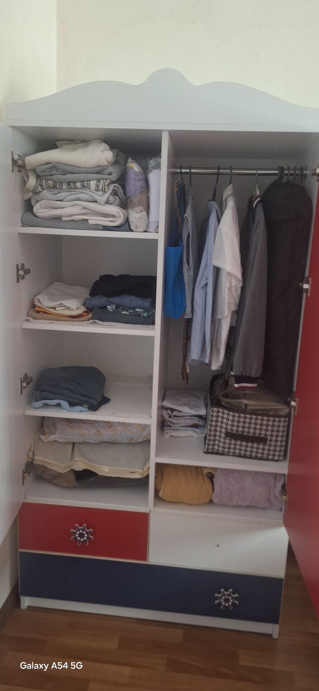 Oğlan və qız üçün, İşlənmiş, 2 qapılı, Açılan, Düz dolab — Şkaflar, səndinlər, tumbalar, Bakı (2)