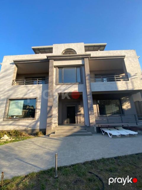 Satılır 6 otaqlı həyət evi/bağ evi 415 m²