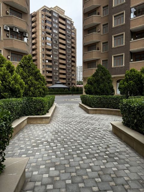 Satılır 3 otaqlı yeni tikili 108 m² — Bakı