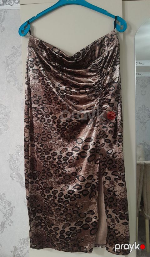 Leopar naxışlı atlas parça don - Model: asimmetrik drapeli, döş — Ağcabədi