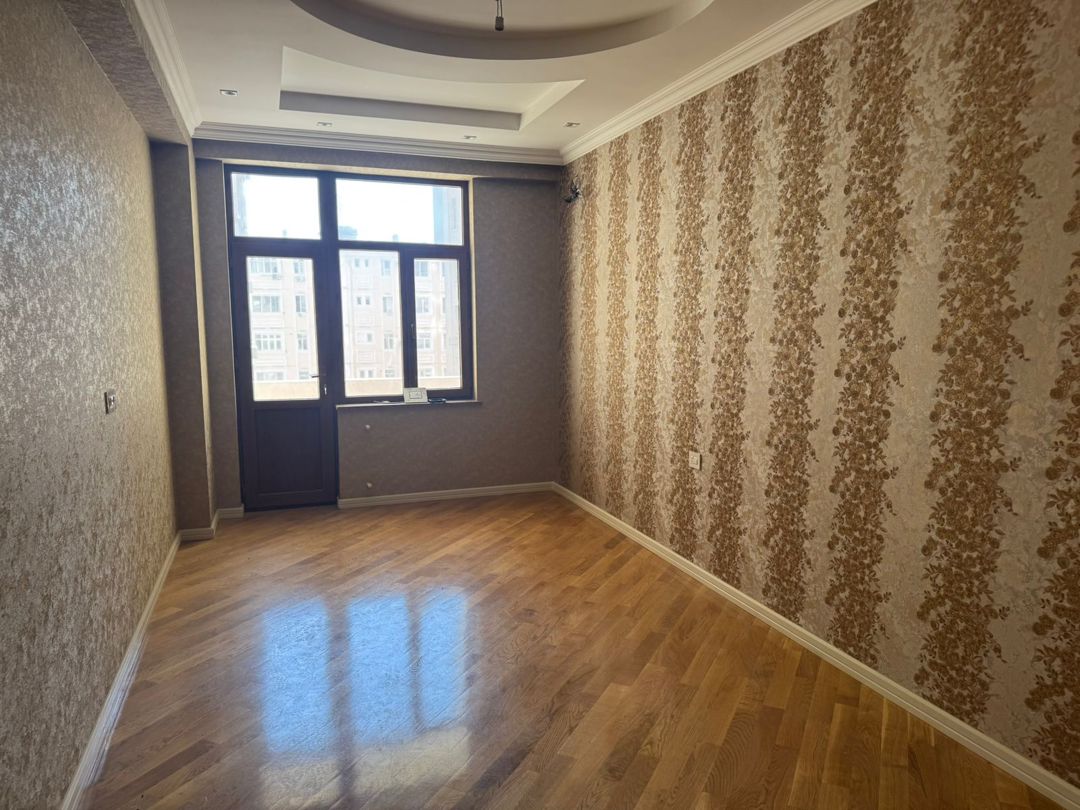 Satılır 4 otaqlı yeni tikili 232 m² — Mənzil, Bakı (6)