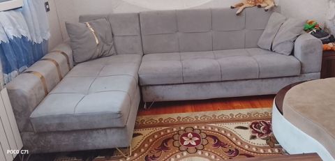 Künc divan 210*160 acilir bazalidir.Qiymeti *170 azn* Ünvan — Digah