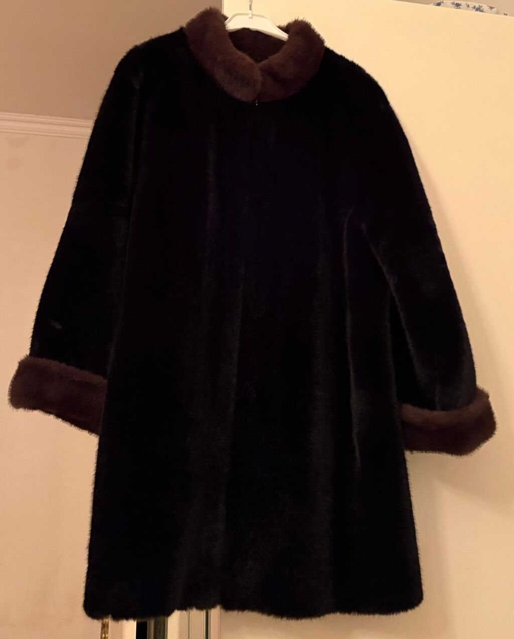 İkiüzlü (reversibl) qadın kürkü/palto - Model: qısa oversize kəsim — Şubə, Bakı (4)