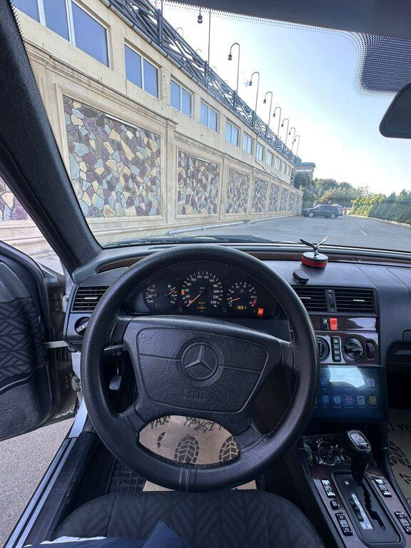 Mercedes C 180, 1.8 L, 1995 il, 348 200 km — Avtomobillər, Bakı (2)