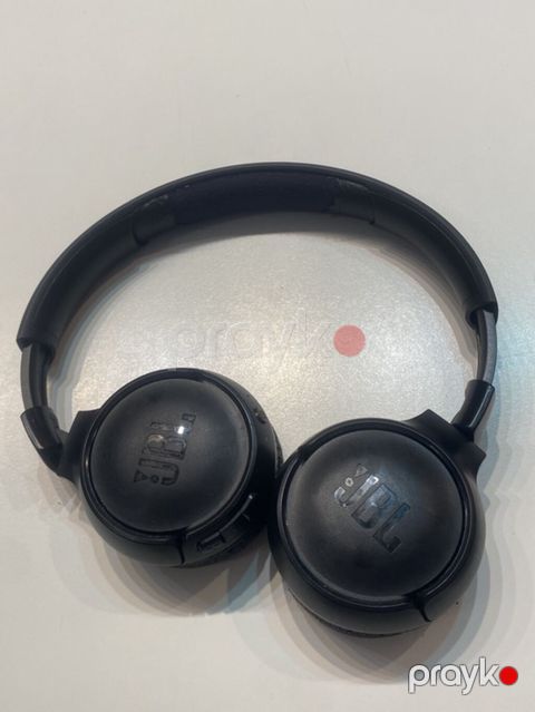 JBL Tune 520BT Б/У наушники в хорошем состоянии, звук отличный, только — Bakı