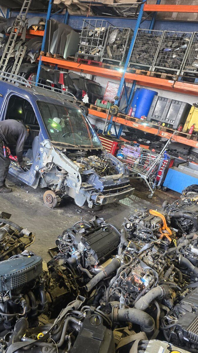 Ford Transit Connect ehtiyat hissələri — Ehtiyat hissələri və aksesuarlar, Bakı (2)
