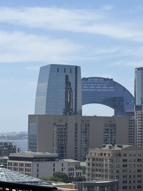 Satılır 4 otaqlı yeni tikili 171 m² — Bakı