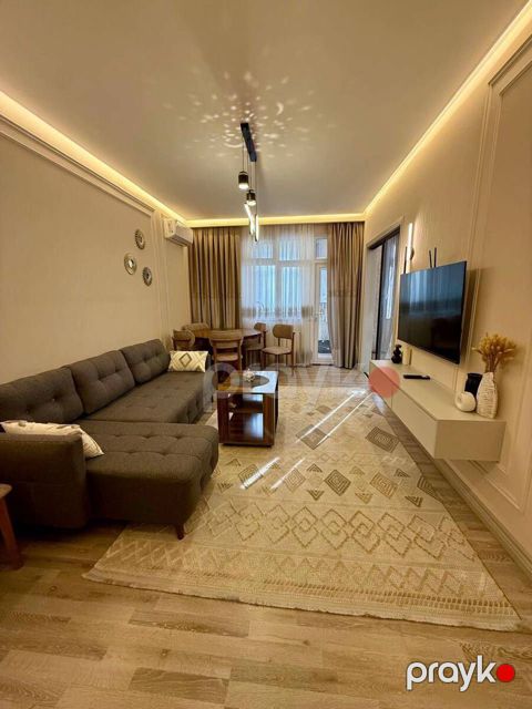 Satılır 2 otaqlı köhnə tikili 55 m²