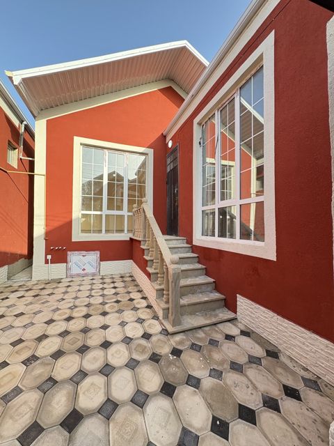 Satılır 2 otaqlı həyət evi/bağ evi 60 m² — Bakı