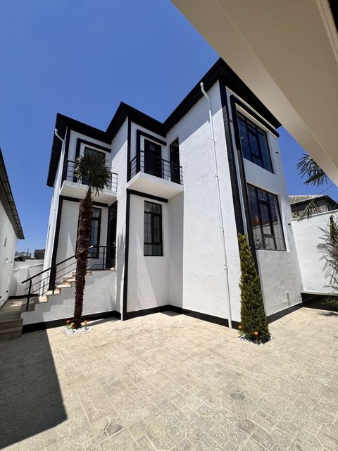 Satılır 5 otaqlı həyət evi/bağ evi 135 m² — Bakı
