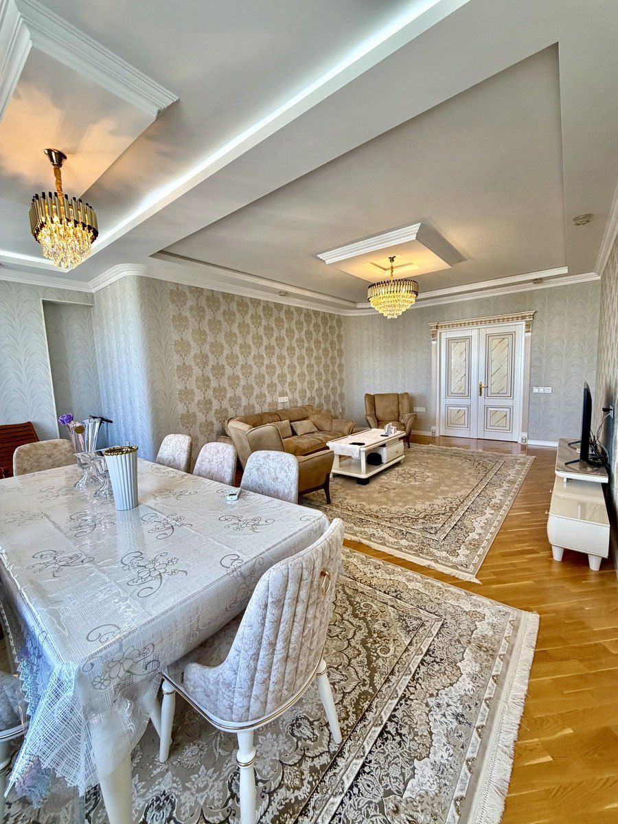 Satılır 3 otaqlı yeni tikili 138 m² — Mənzil, Bakı (2)