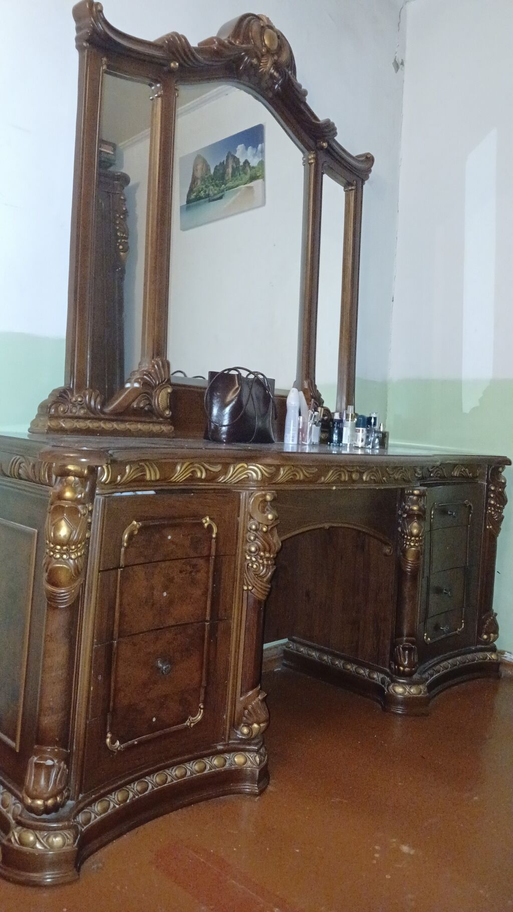 Klassik üslubda yataq otağı mebel dəsti - Massiv ağac görünüşlü tünd — Yataq otağı mobilya dəstləri, Bakı (3)