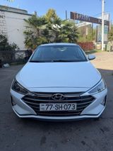 Hyundai Elantra, 2.0 L, 2020 il, 71 358 km — Автомобили