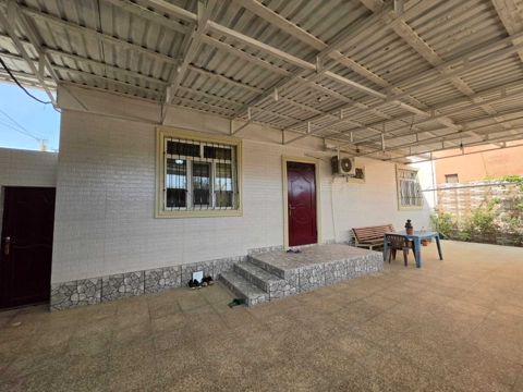 Satılır 3 otaqlı həyət evi/bağ evi 100 m² — Bakı