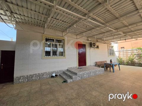 Satılır 3 otaqlı həyət evi/bağ evi 100 m²