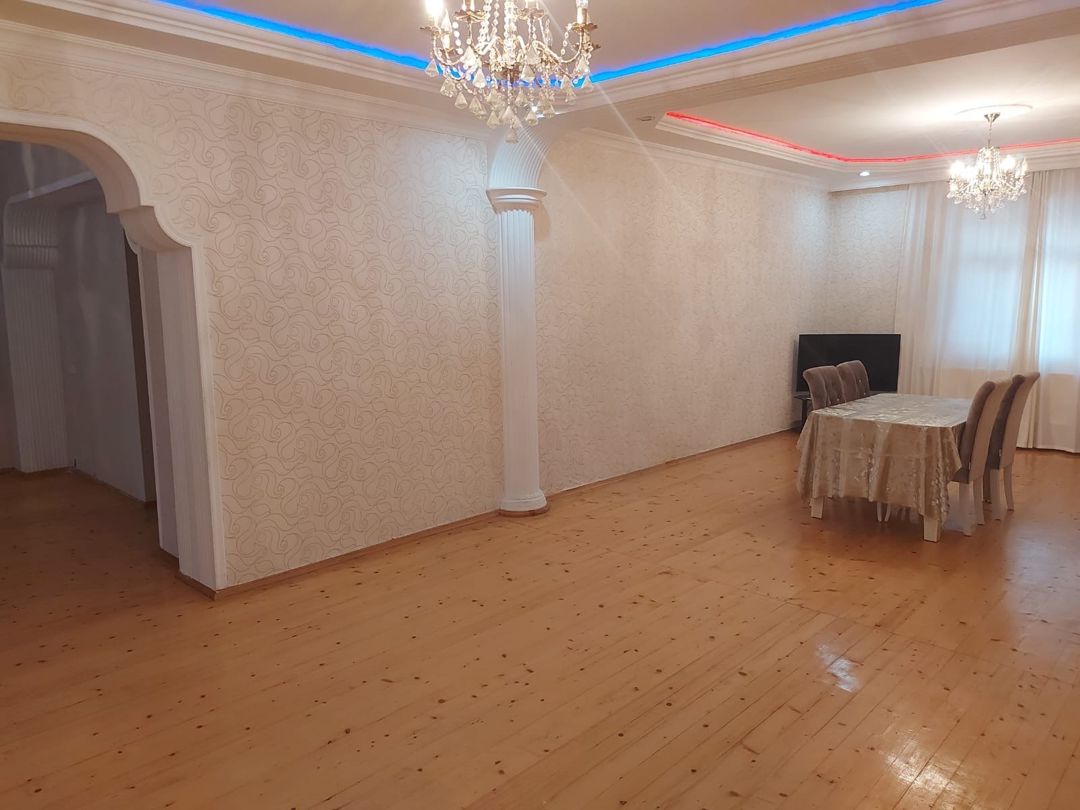 Satılır 5 otaqlı həyət evi/bağ evi 240 m² — Ev, villa, Bakı (9)