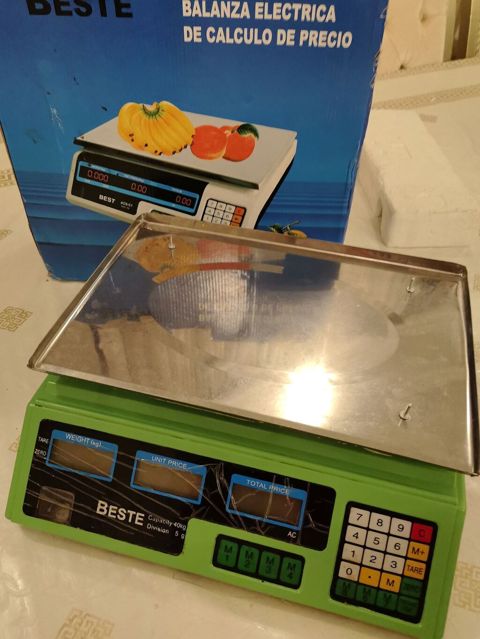 Qiymət hesablayan elektron tərəzi “Beste”. Mağaza, market — Bakı