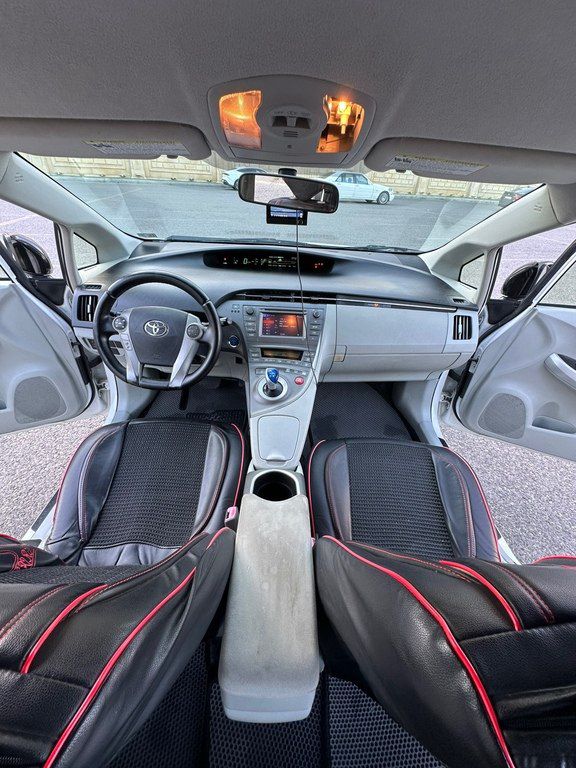 Toyota Prius, 1.8 L, 1.3 kWh, 2013 il, 289 682 km — Avtomobillər, Bakı (7)