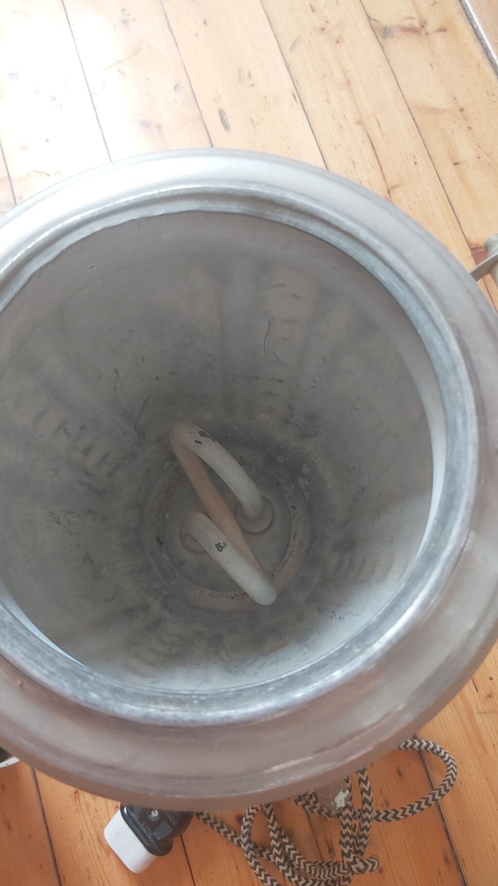Elektrikli samovar çatdirilma var - Material: metal gövdə — Samovarlar, Xırdalan (3)
