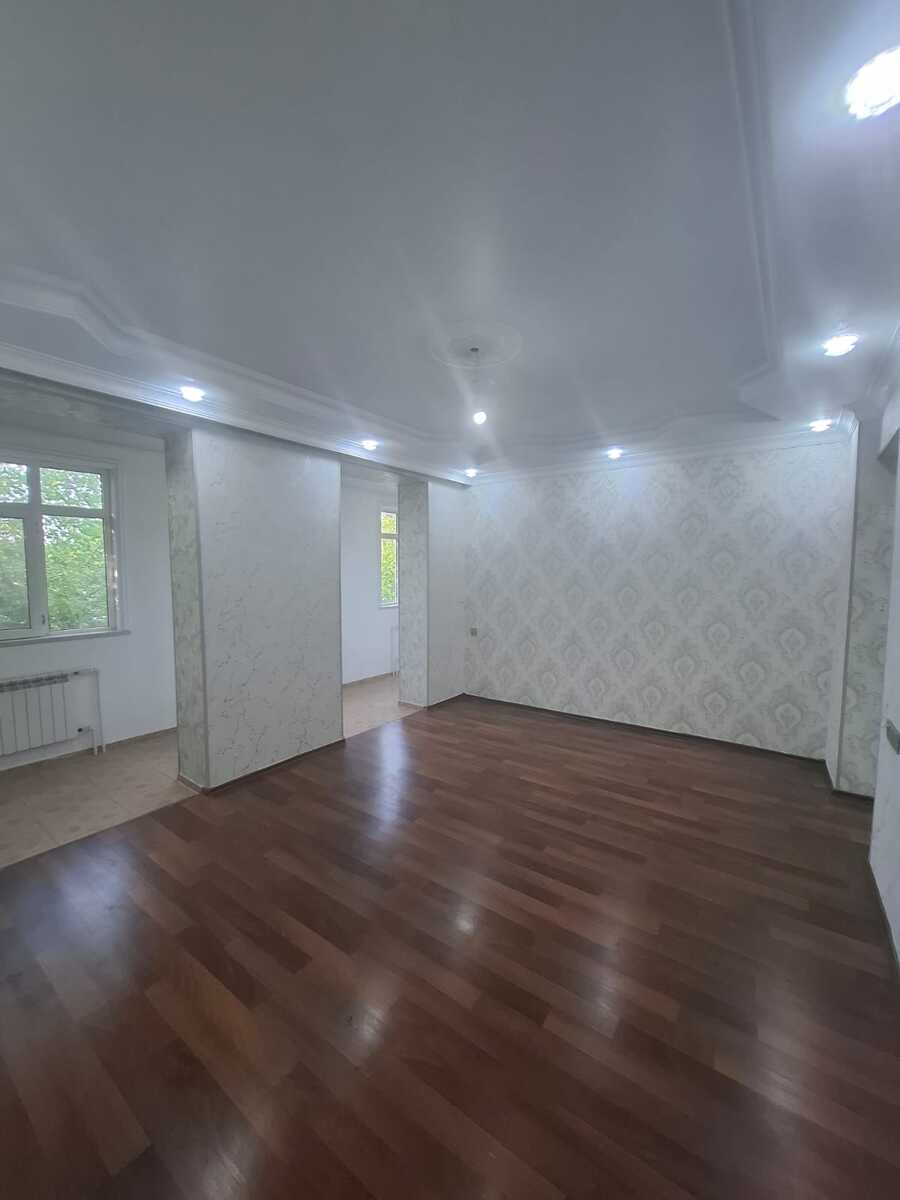 Satılır 4 otaqlı köhnə tikili 100 m² — Mənzil, Bakı (2)