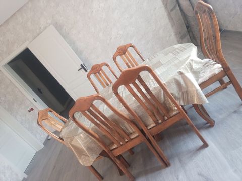 Yemək otağı üçün masa və 6 ədəd stul dəsti satılır evden — Digah