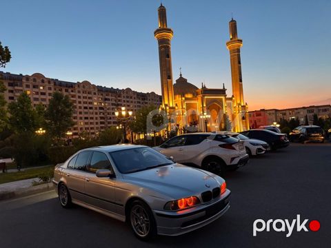 BMW 530, 3.0 L, 2002 il, 400 000 km