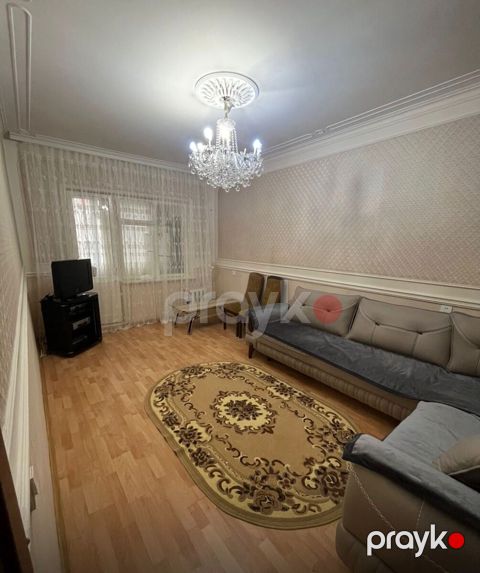 Satılır 3 otaqlı köhnə tikili 100 m²