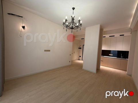 2-otaqlı yeni tikili, Azadlıq m., 58 m²