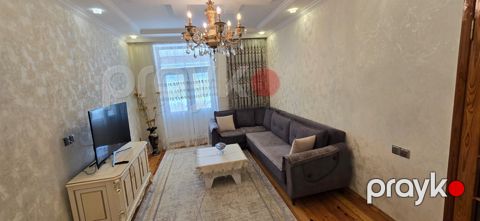 Satılır 4 otaqlı köhnə tikili 100 m²